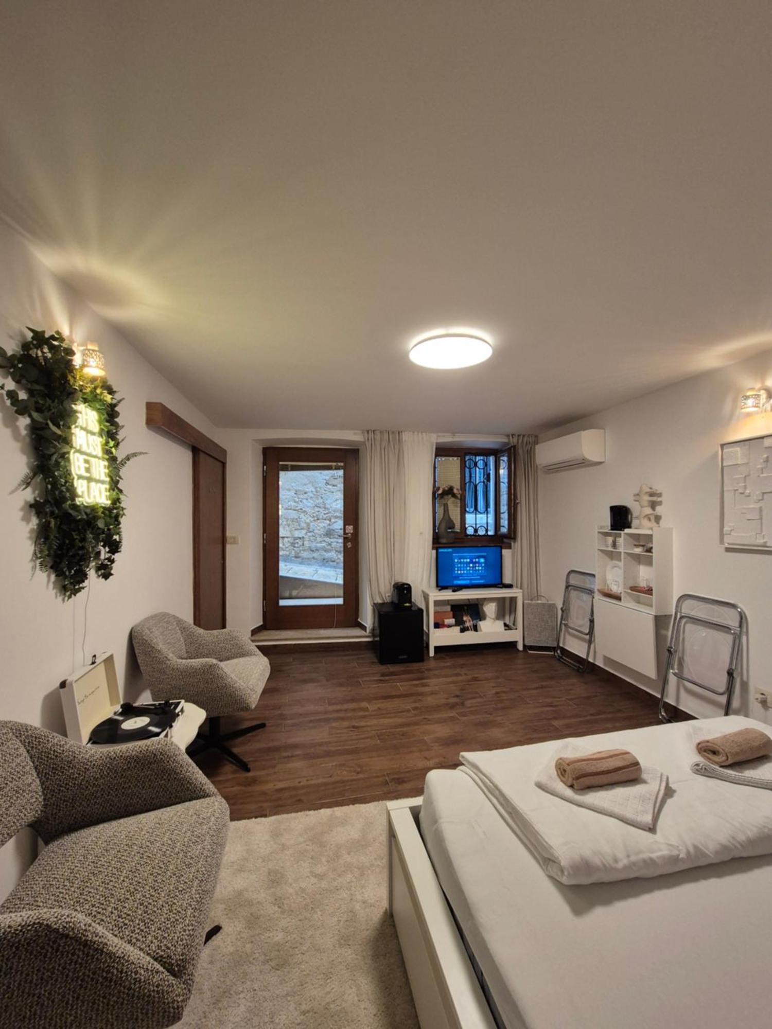 Studio Noellica Rovinj Luaran gambar